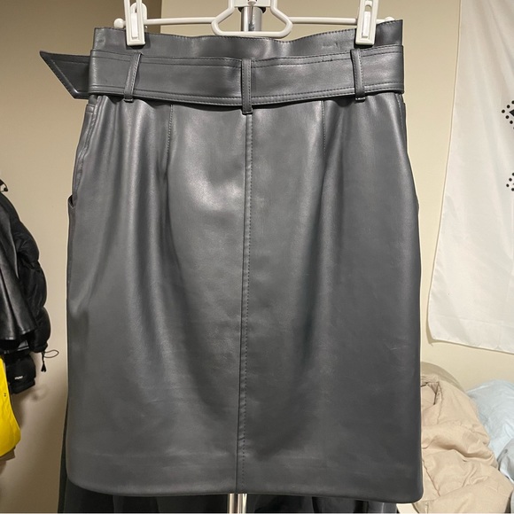 H&M Black Faux Leather Skirt With Belt, Pockets, SIZE 4 - Picture 2 of 4